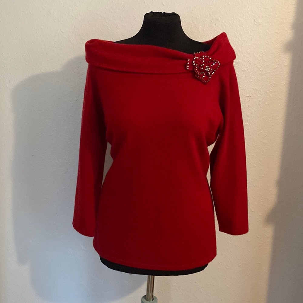 Neiman Marcus 100% Cashmere Sweater